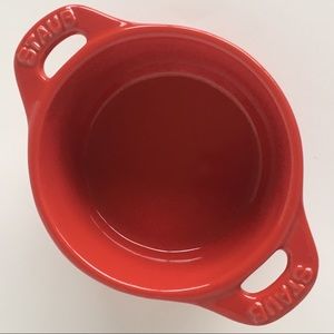 Staub container New small red ramekin baking dish